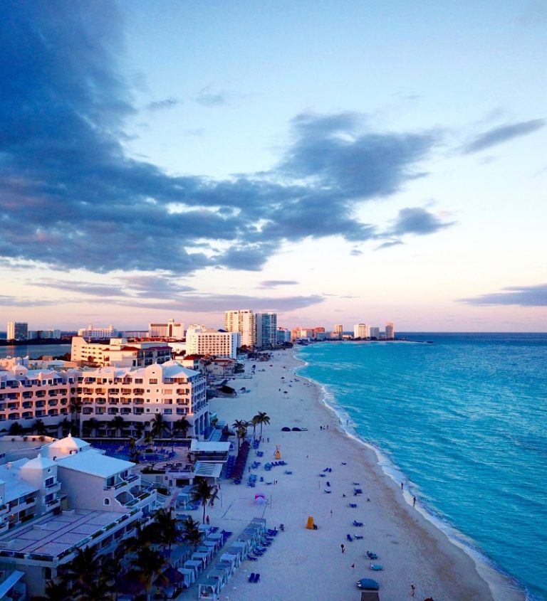 Cancun retirement airport to hotel zone cancun