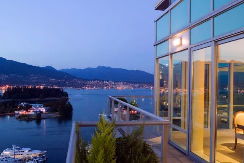 penthouse-with-breathtaking-views-ibrokers.jpg