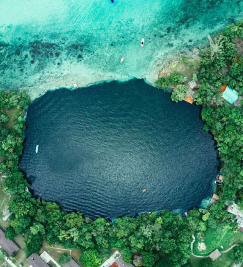 cenote-negro-ibrokers-laguna-de-bacalar.jpg