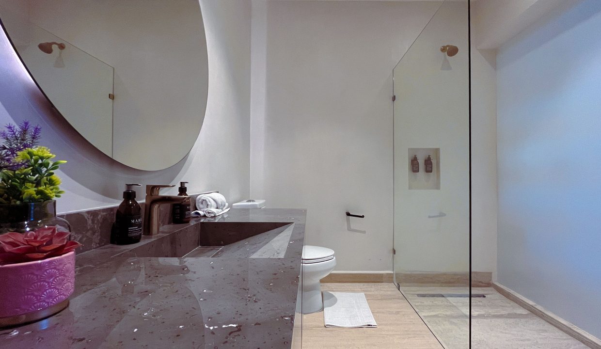 BAÑO-2